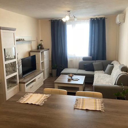 2 Rooms Apartment In Michalovce Dış mekan fotoğraf